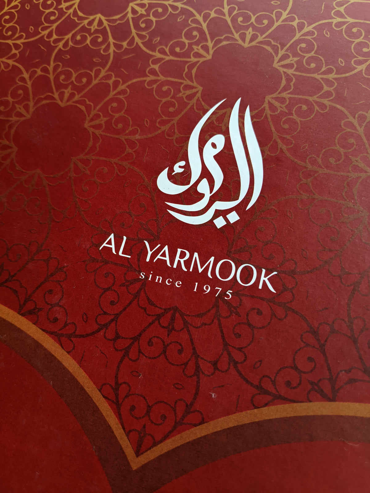 Saudi Arabian Red and White Shemagh headscarf