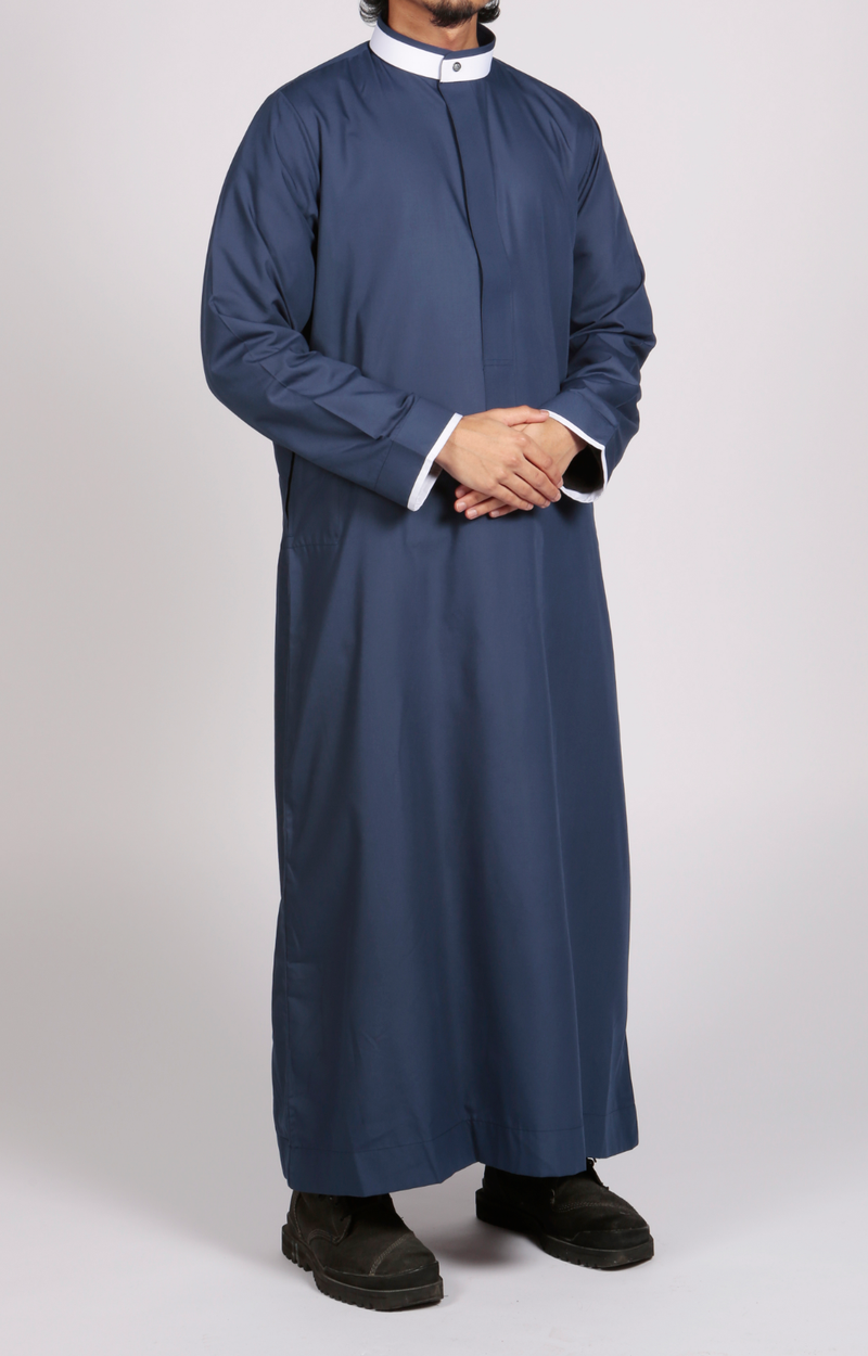 Smart Saudi thobe with mandarin Collar - Thobe London